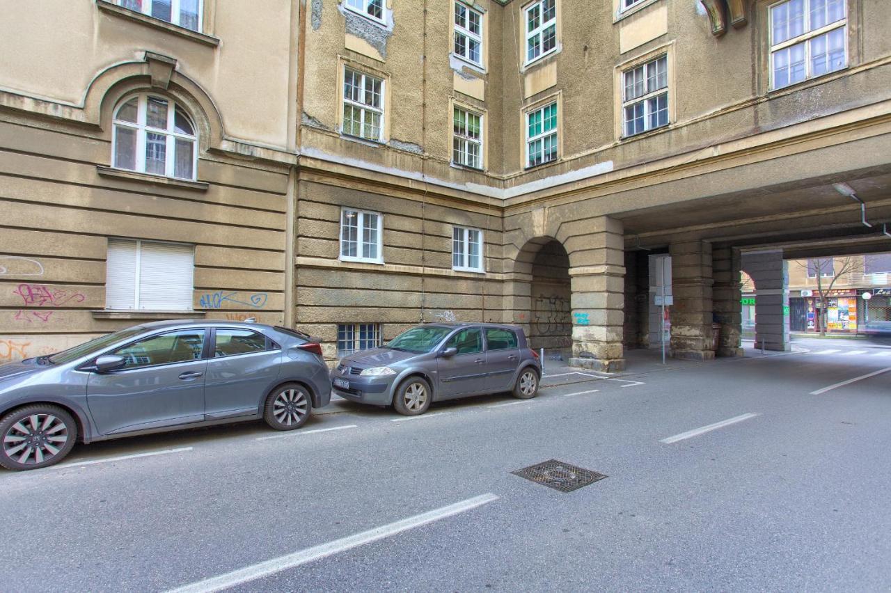 Logo Apartments 5 Min Walk To Main Square Zagreb Exterior photo